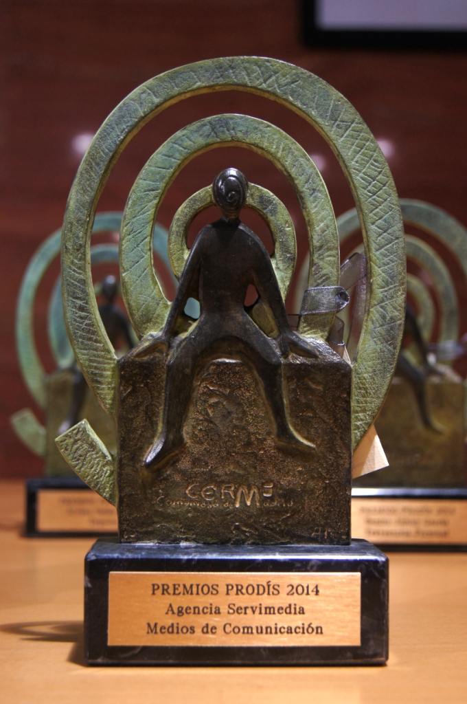 Reproducción de la escultura entregada como galardón de los Premios PRODÍS