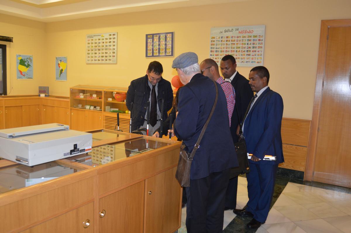 La delegación etíope durante su visita al CIDAT