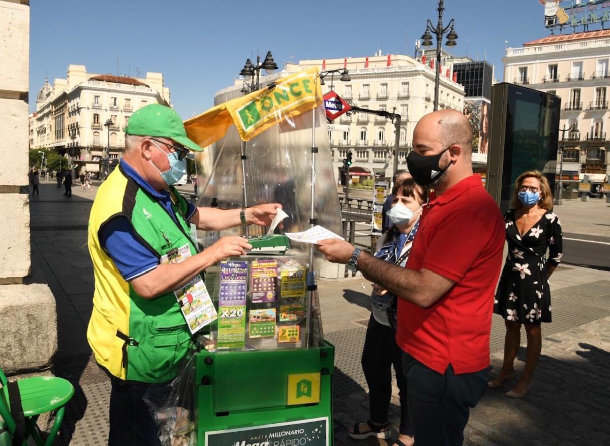 Vendedor en la Puerta del Sol