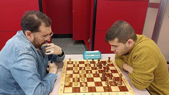 Un momento del torneo de ajedrez