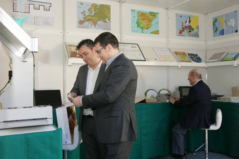 Interior del estand de la ONCE 