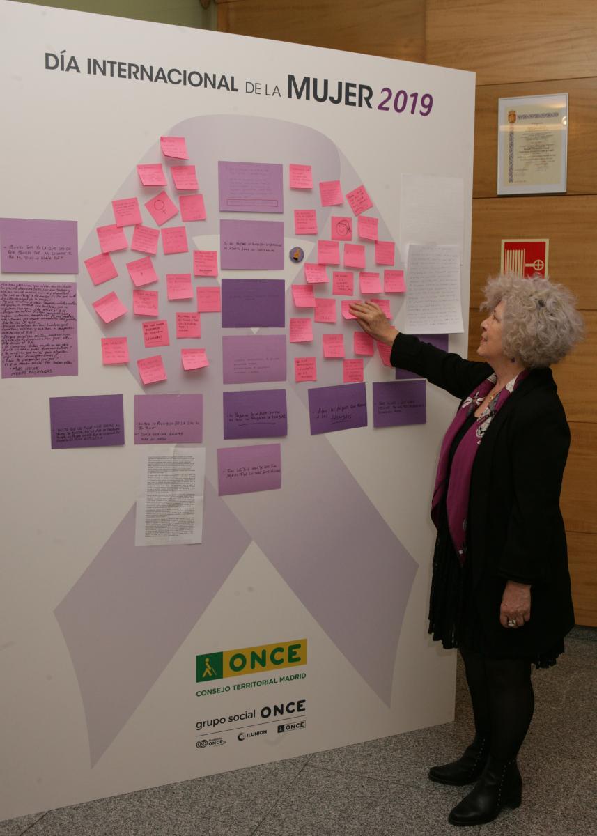 Lazo en el hall de la Delegación