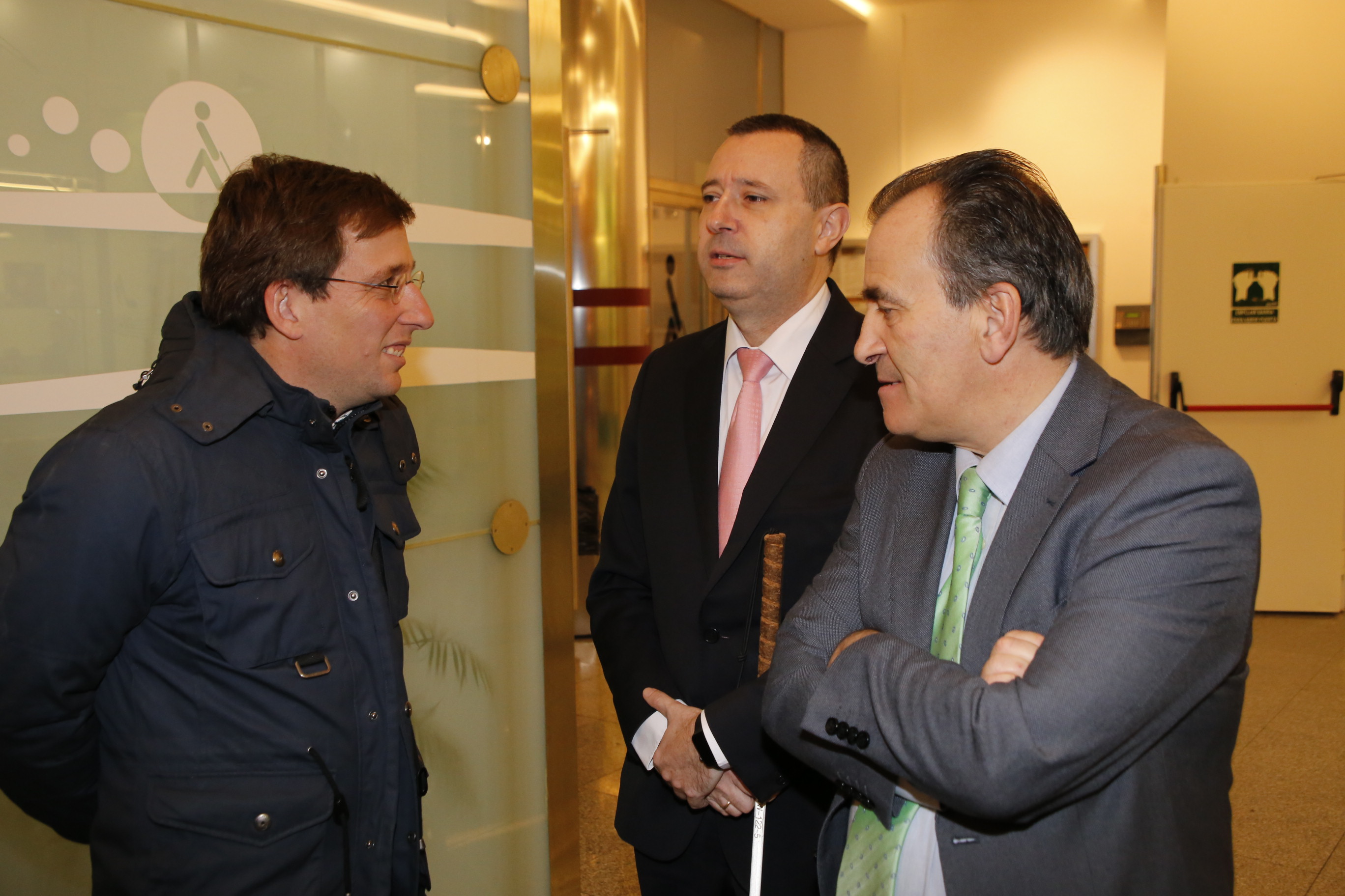 almeida_junto_a_luis_natalio_y_luis_miguel.jpg