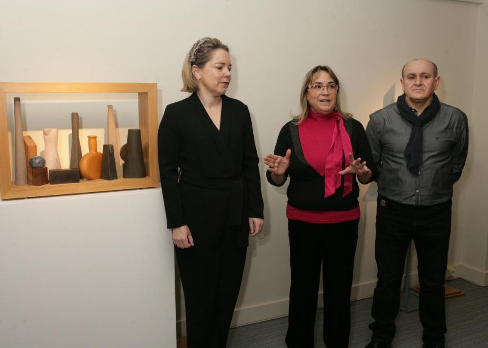 Todos los participantes en la presentación de la exposición