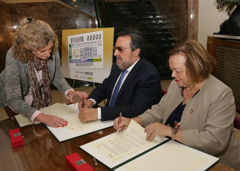 Momento de la firma del convenio