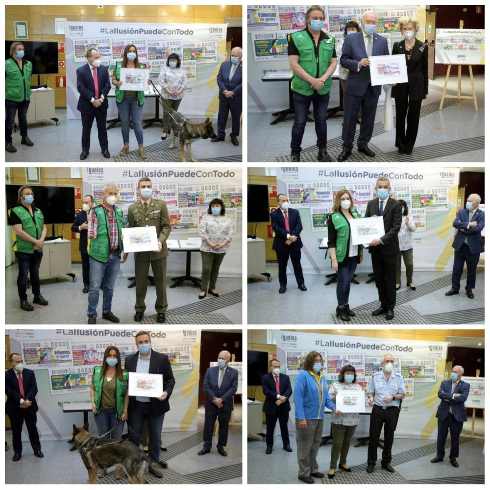 Collage con las diferentes entregas de las láminas de los cupones