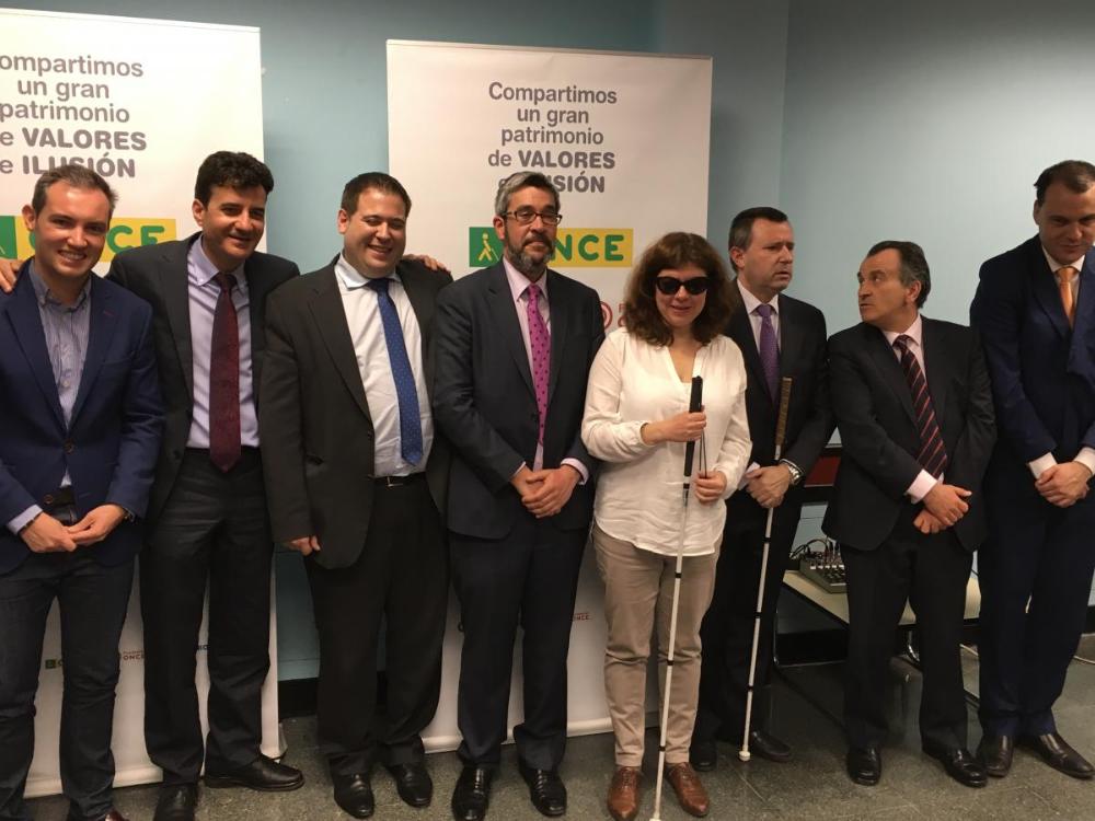 Foto de familia presentación nuevo director de Alcalá de Henares