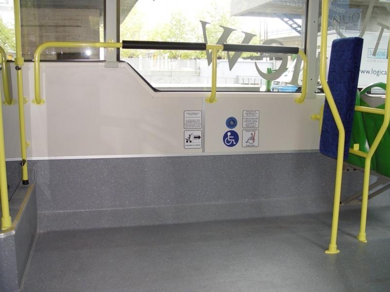 Interior de un autobús de la EMT