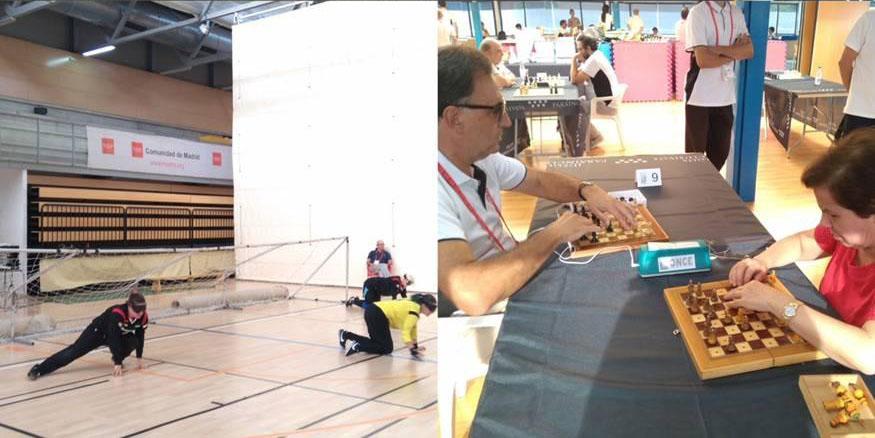 Personas ciegas participan en las competiciones de goalball y ajedrez