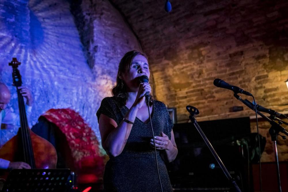 Loly Ayuma en su actuación de la sala Bóveda