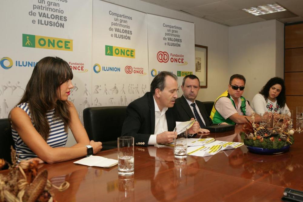 Luis Natalio durante su exposición en la presentación del Informe