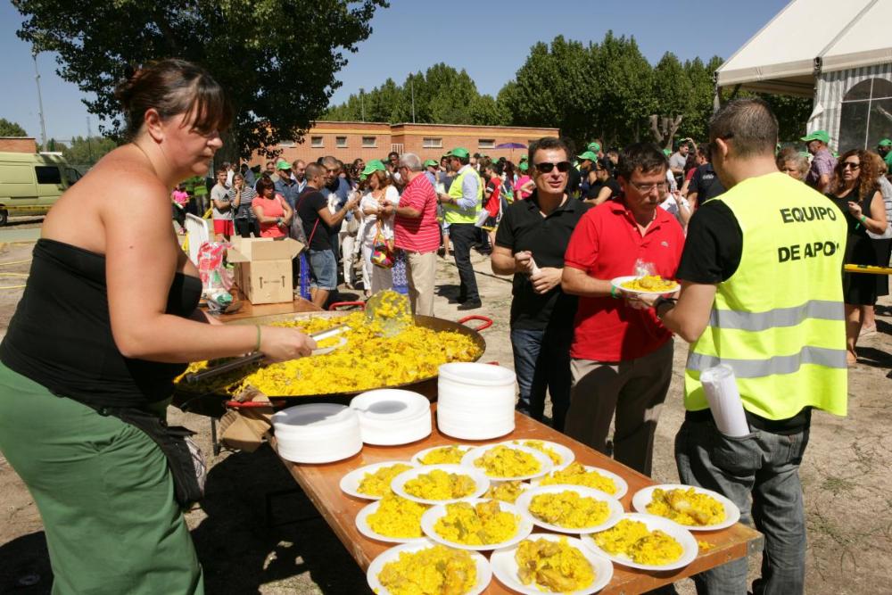 Paella gigante elaborada en la Kedada madrileña