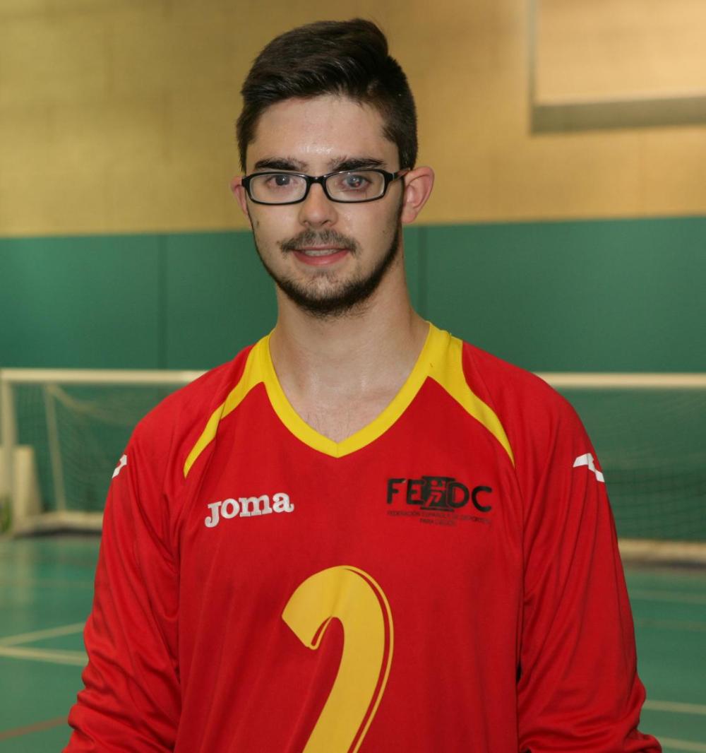 Álvaro Rubio posando durante el entrenamiento