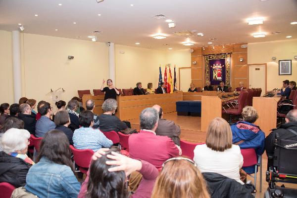 presentacion_en_colmenar_viejo_libro_discapacidad_y_cine.jpg