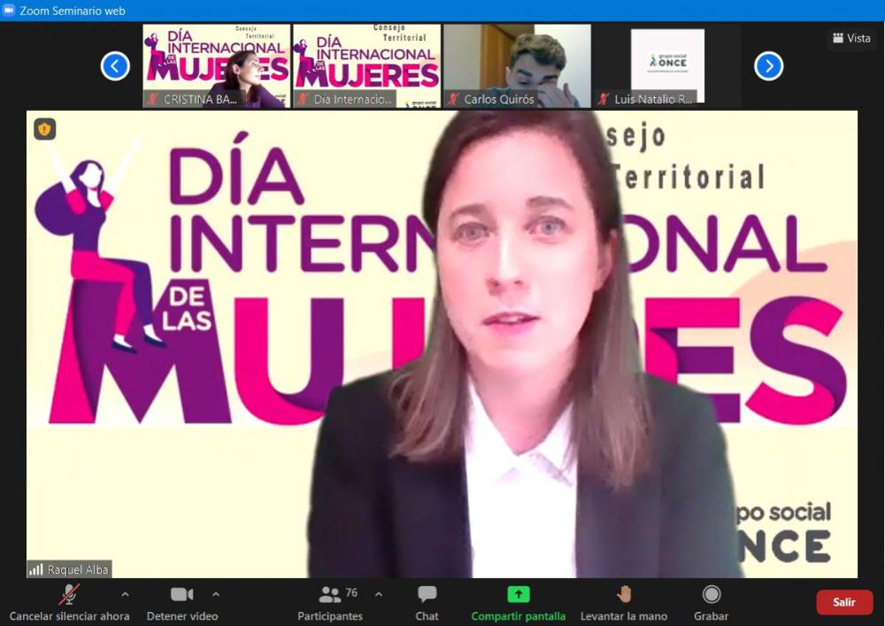 Raquel Alba durante su intervención en el encuentro