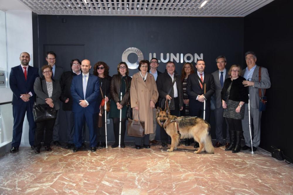 Foto de familia de todos los participantes en la visita del Consejo Territorial a Torre ILUNION