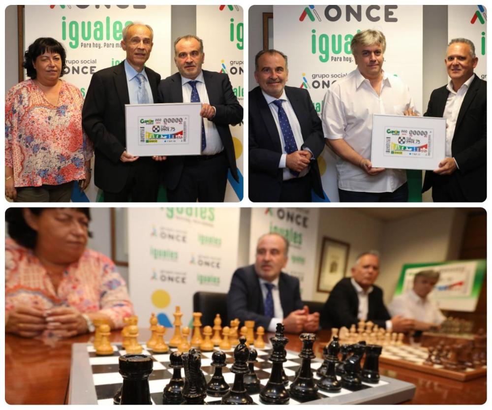 Collage con los dos momentos de la entrega de láminas y otro de la presentación