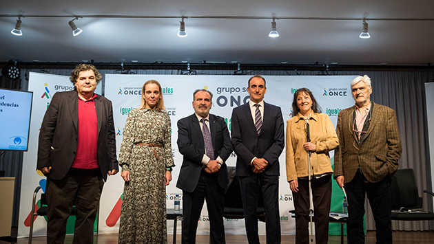 foto_de_familia_inauguracion_de_la_jornada.jpg