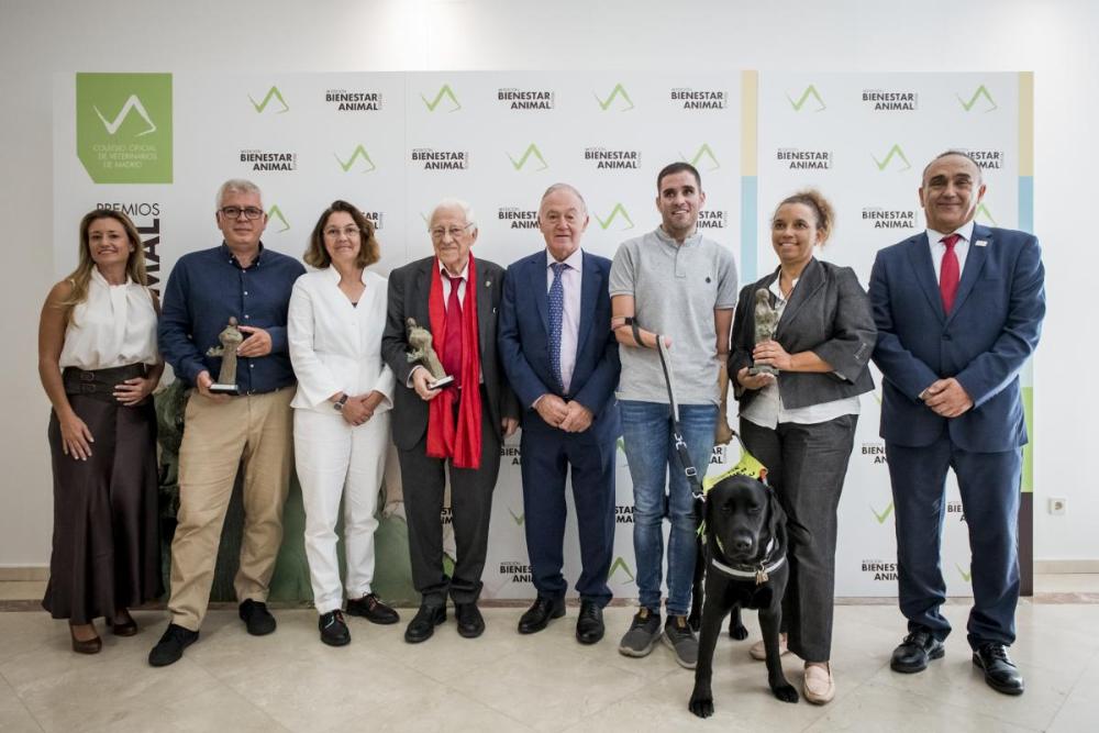 Foto de familia de todos los galardonados