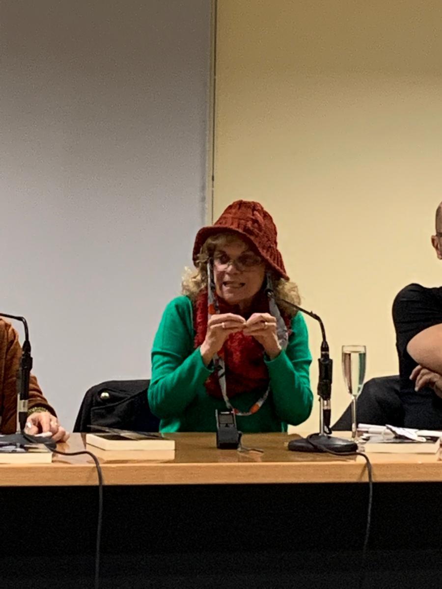 Elena Peralta en un momento de la presentación