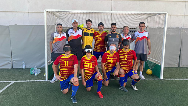 La selección española de fútbol posando