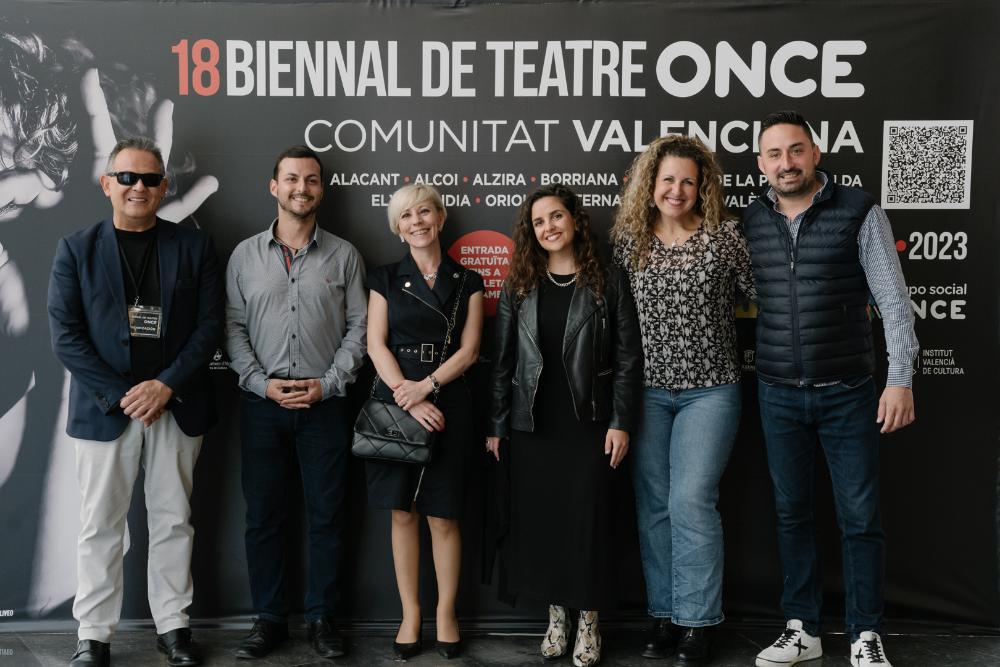 Foto de familia de las autoridades asistentes a Torrent
