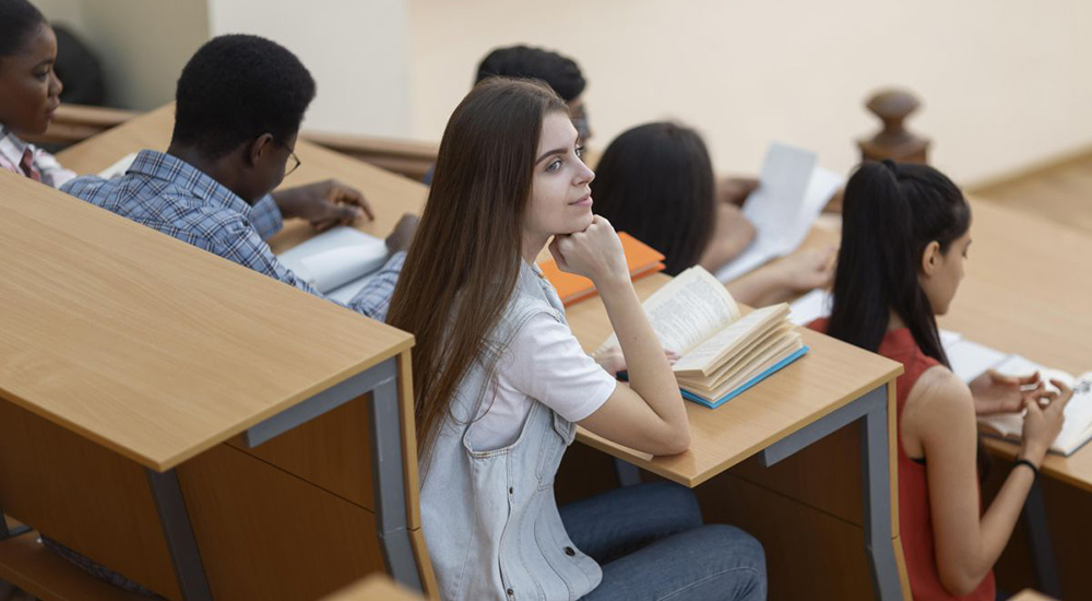 Foto de recurso alumnado universitario