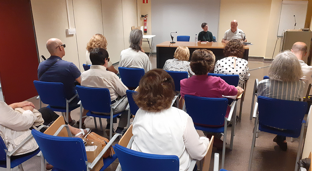 Momento del encuentro con Elena Medel