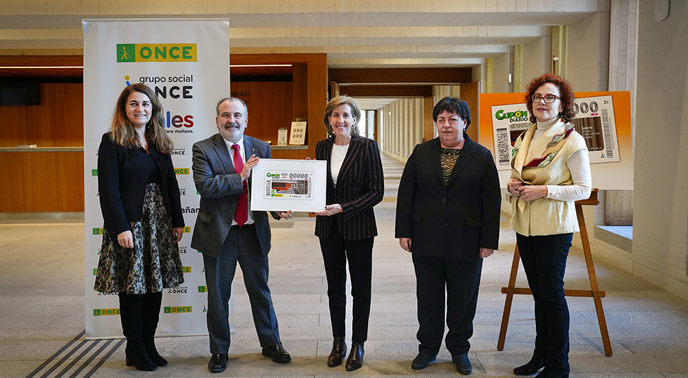 Foto de familia de la presentación del cupón de las Colecciones Reales