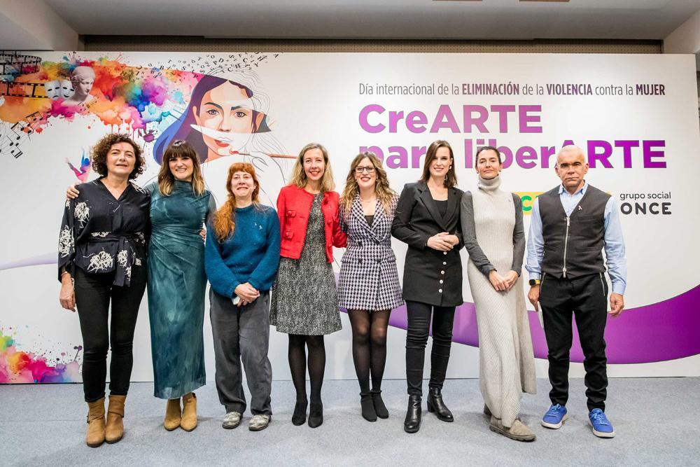 Foto de familia de los participantes