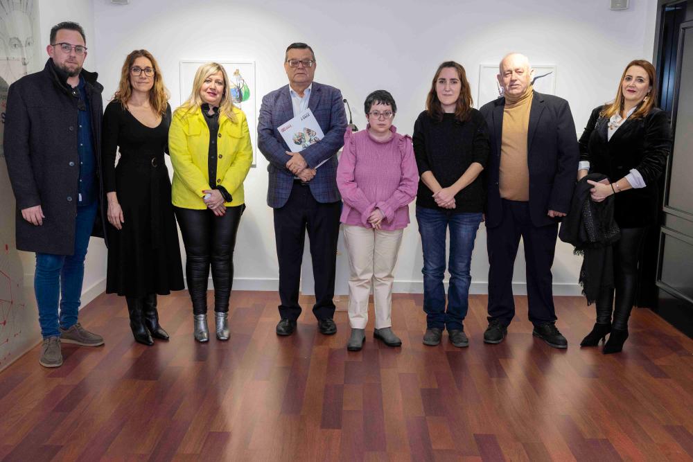Foto de famiia de los participantes junto al alcalde de La Puebla de Sevilla