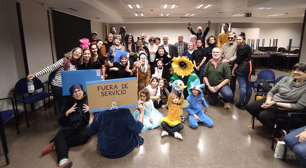 Foto de familia de los participantes en el Carnaval