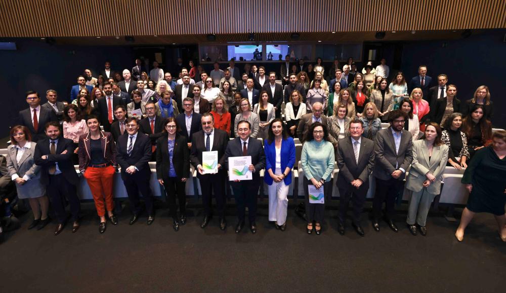 Foto de fmailia de todos los asistentes