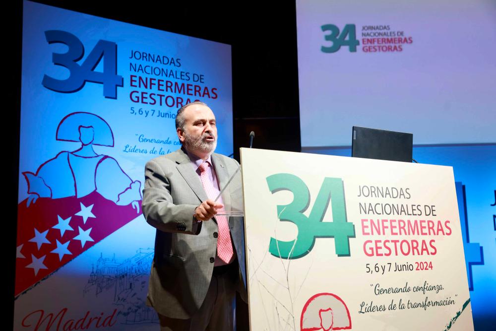 Luis Natalio Royo durante su parlamento en la presentación