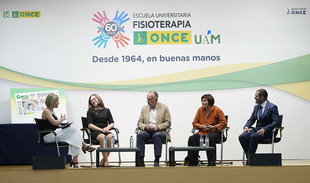 Mesa redonda celebrada durante la presentación