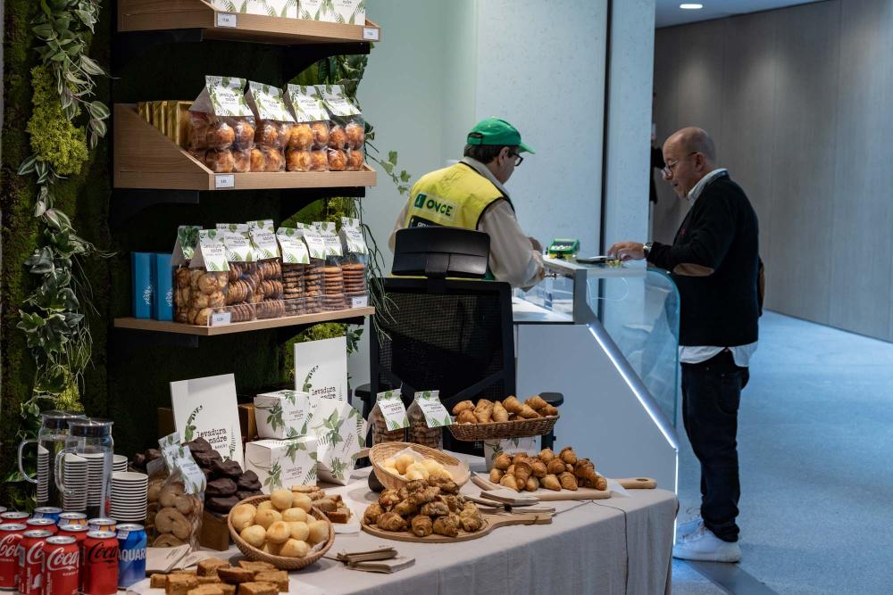 Vendedor de la ONCE en la nueva tienda