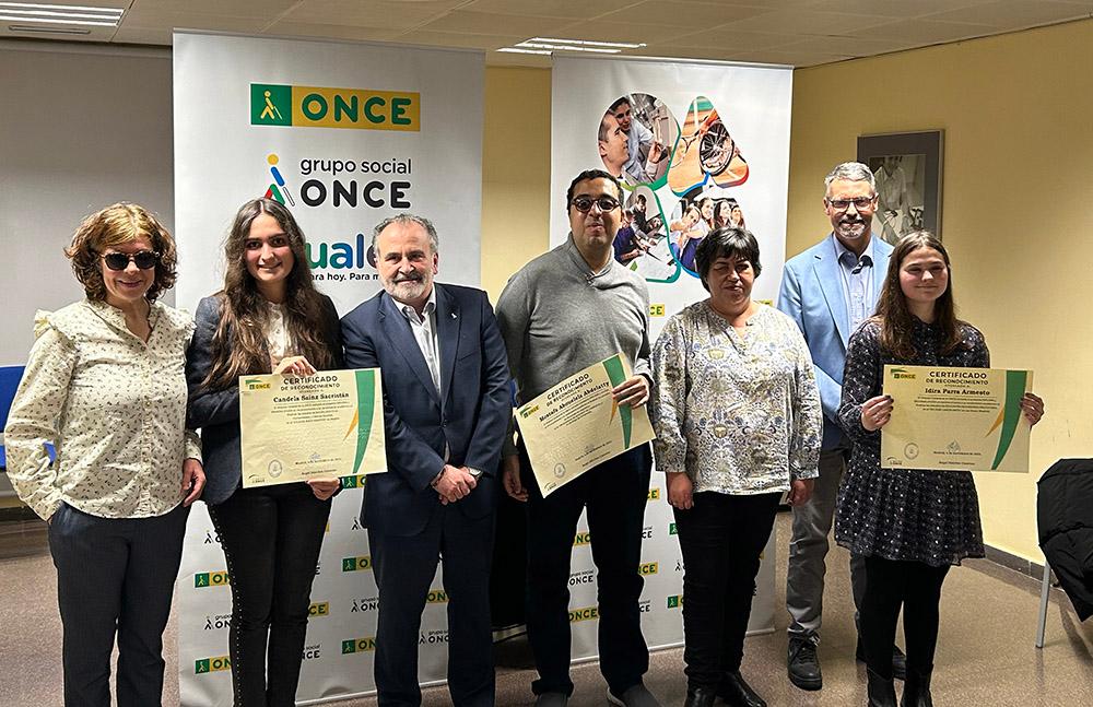 Foto de familia de los participantes