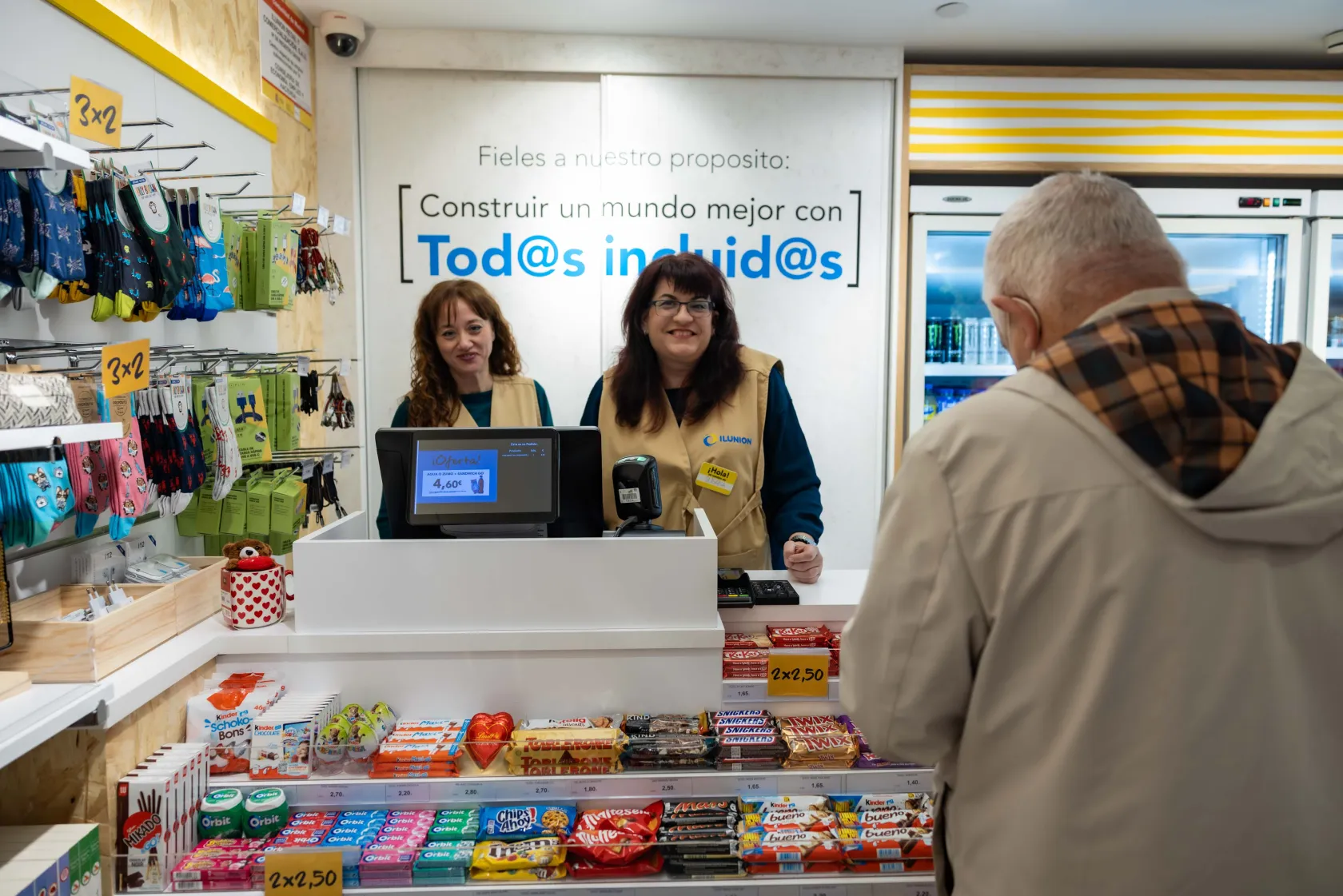 Trabajadora de la tienda Ilunion