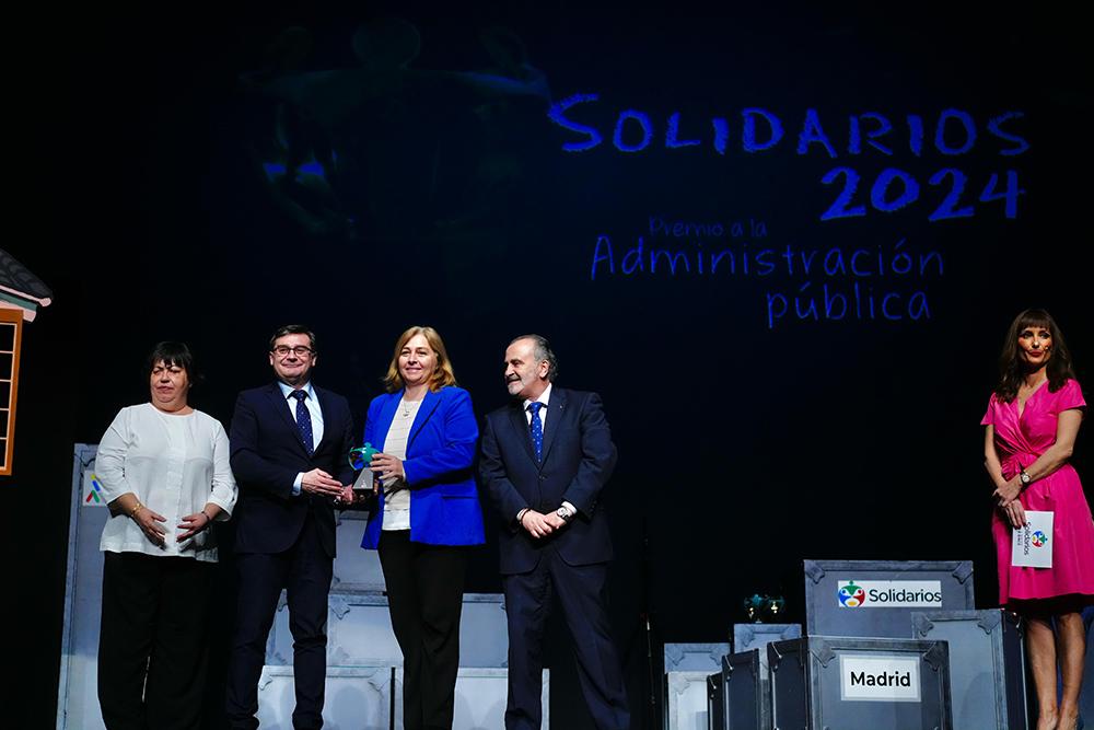 Inmaculada Sanz y Álvaro González recogen el galardón