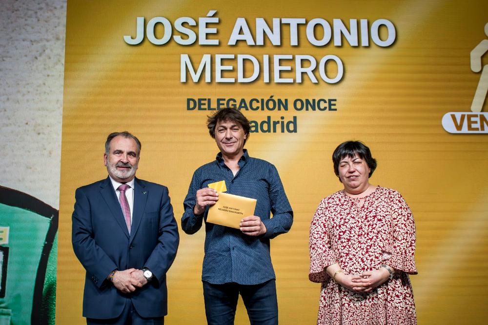 De izda. a drcha. Luis Natalio, José Antonio y Teresa