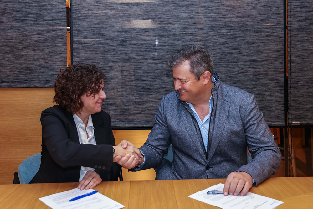 Momento de la firma del convenio