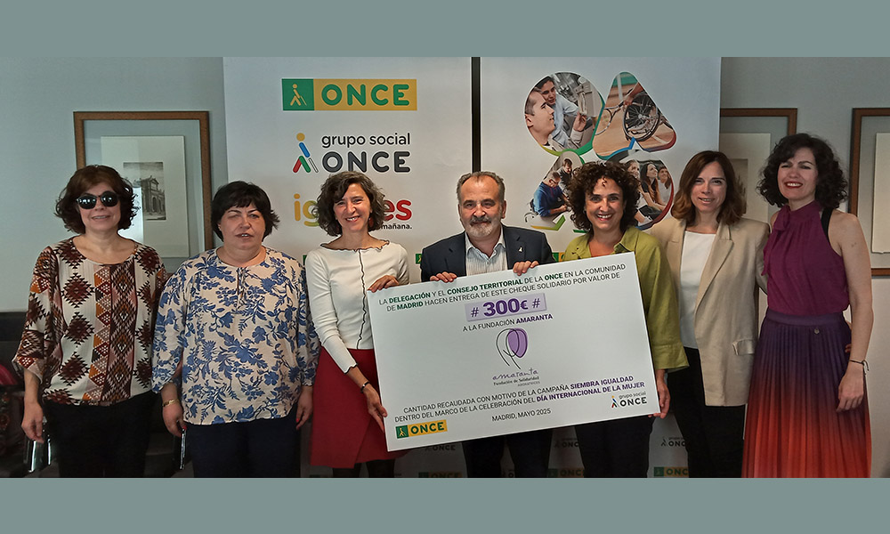 De izquierda a derecha: Fátima Peinado, Teresa Rodríguez, Natalia de Paz, Luis Natalio Royo, Susana Pulido, Amparo Simancas y Gracia Santiago