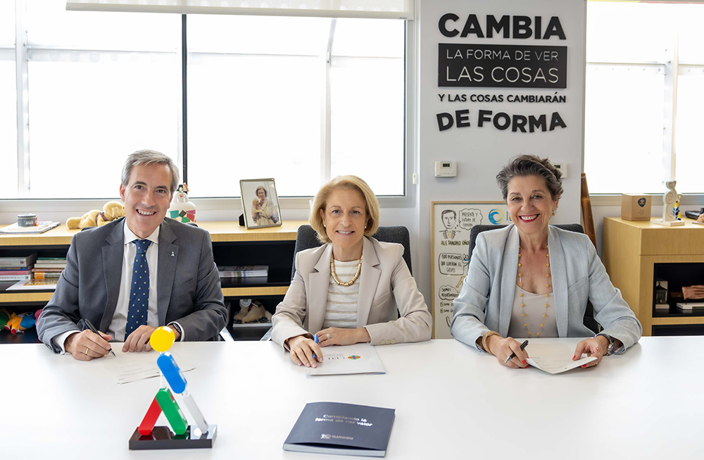 Momento de la firma del convenio