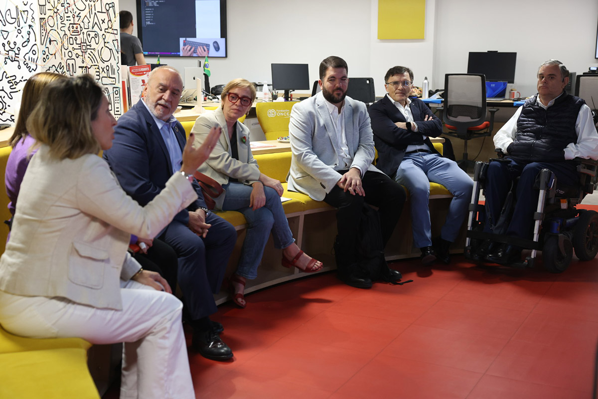 Un momento de la visita del secretario de Estado