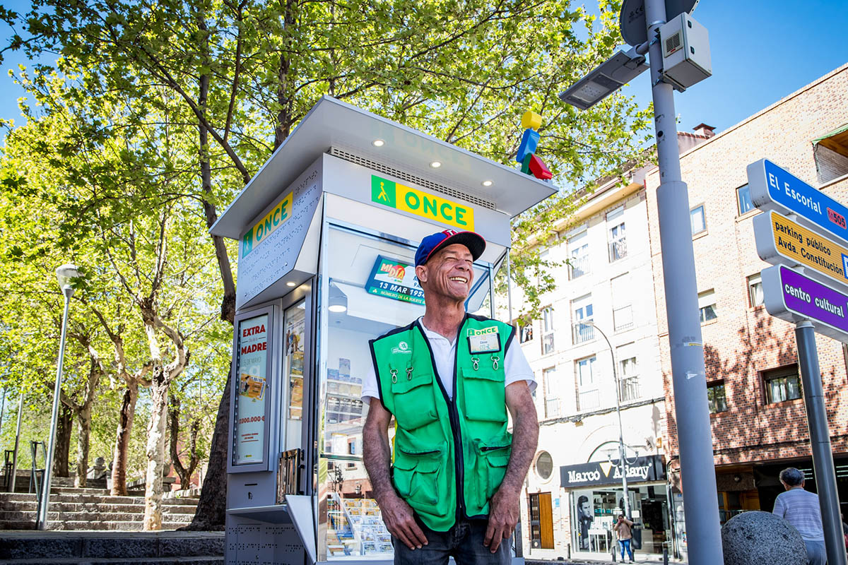 Vendedor de la ONCE no español