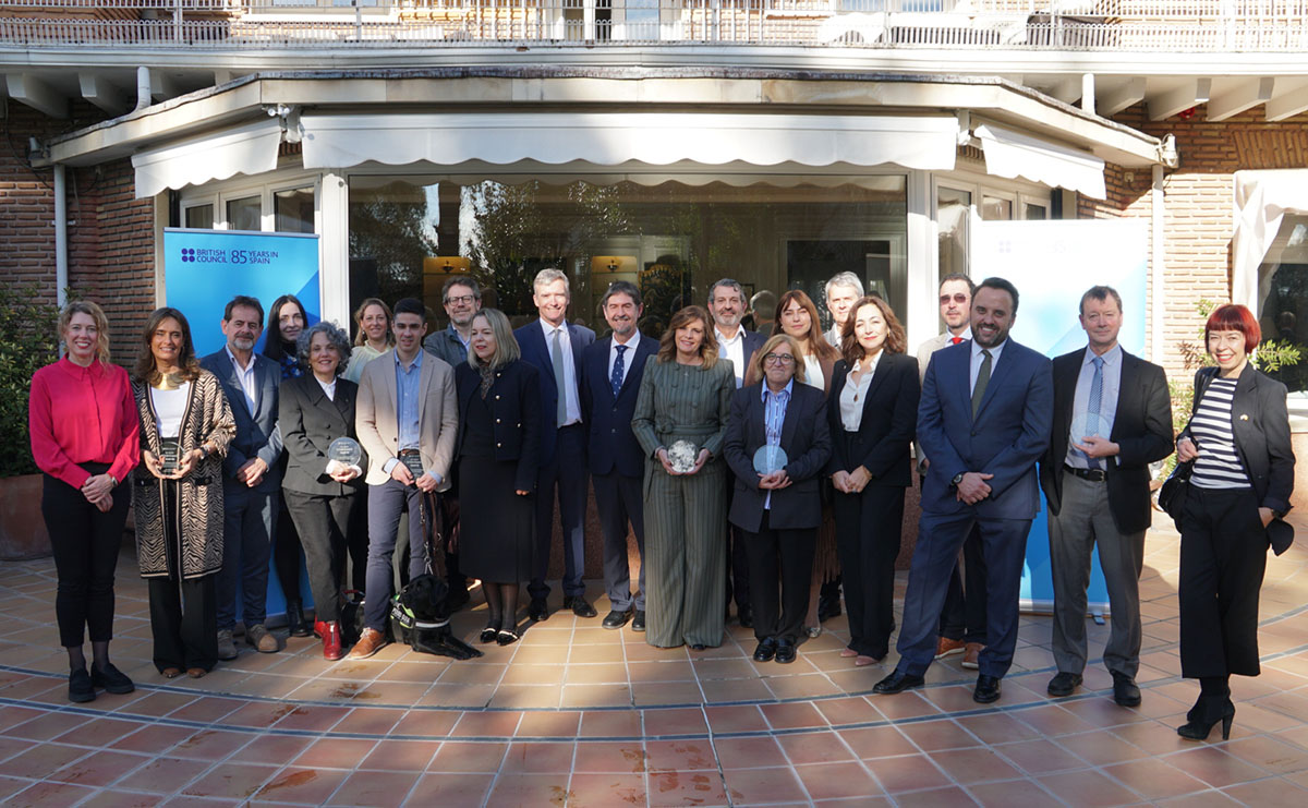 Foto de familia de todos los galardonados y las autoridades