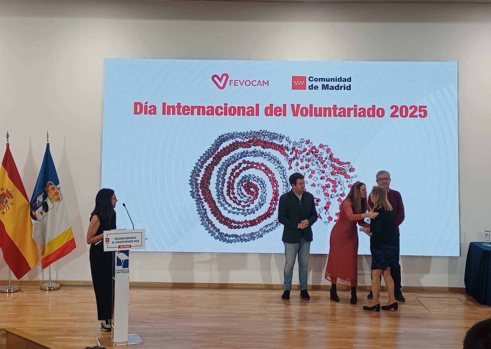 Paloma Bardón recogiendo el galardón